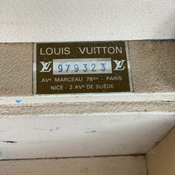 Vintage Louis Vuitton Suitcase - Picture 5 of 5